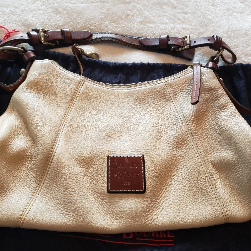Dooney & Bourke east west purse